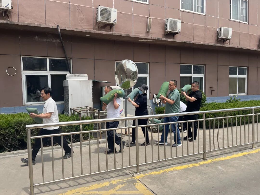 以练备战 筑牢防线 —— 康元公司开展汛期防汛应急实战演练
